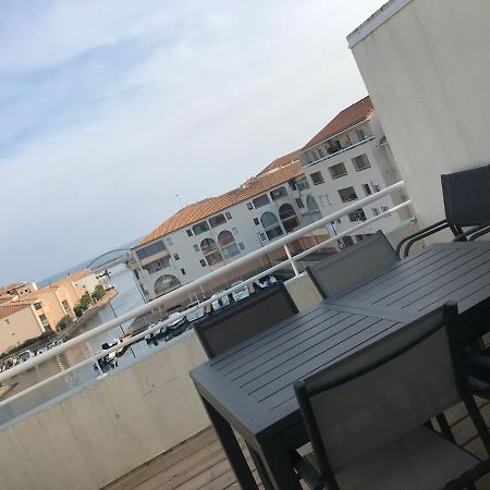 T2 Vue Mer Mezzanine Les Quilles Sete Luaran gambar