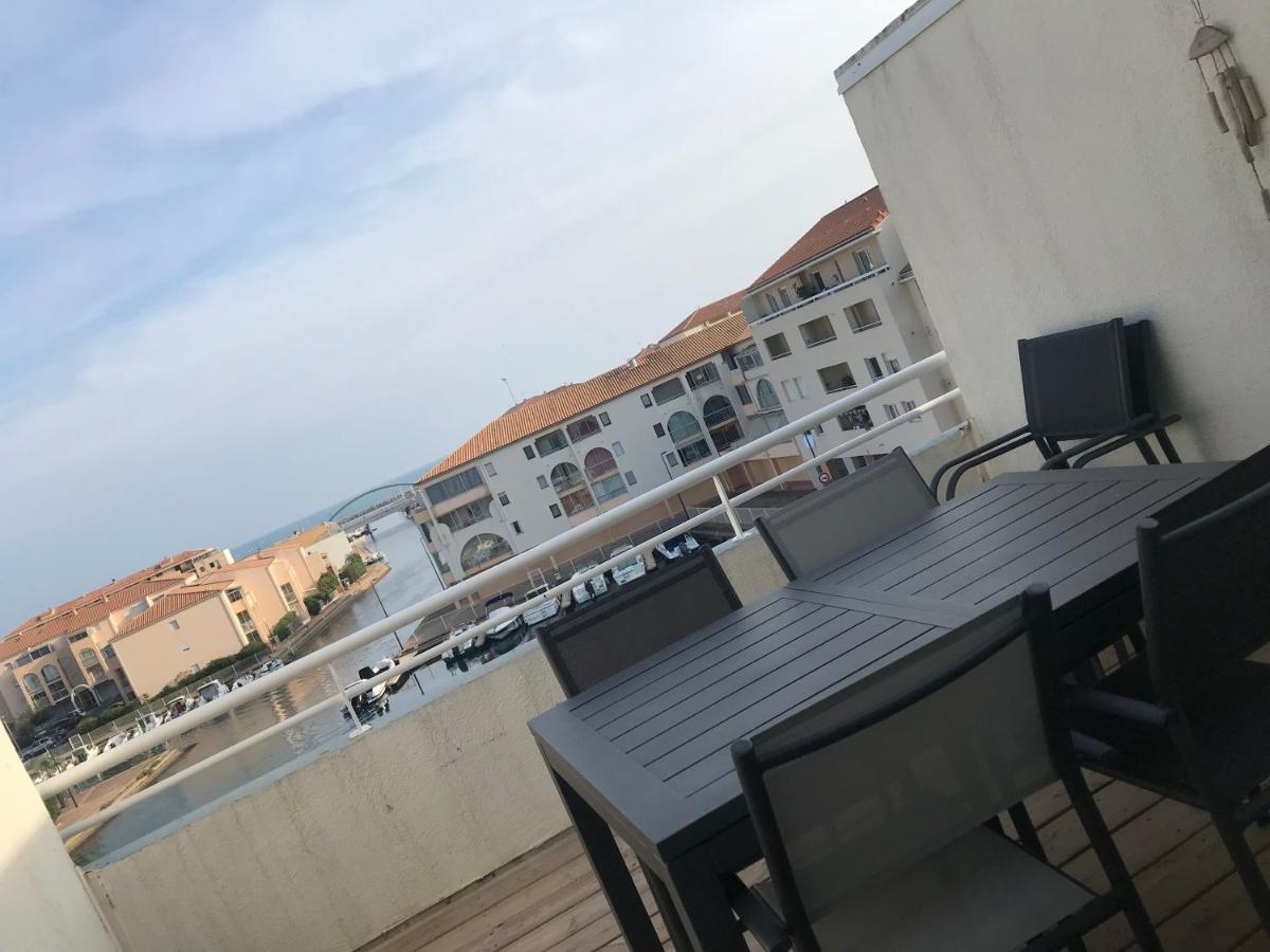 T2 Vue Mer Mezzanine Les Quilles Sete Luaran gambar